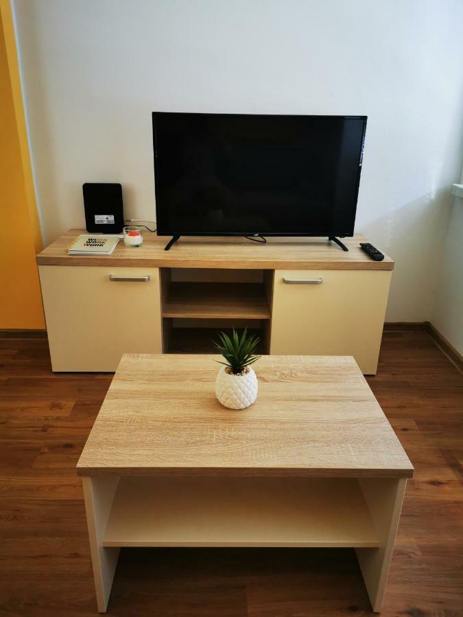 Apartmaji Tomsic 莫斯特拉纳 外观 照片
