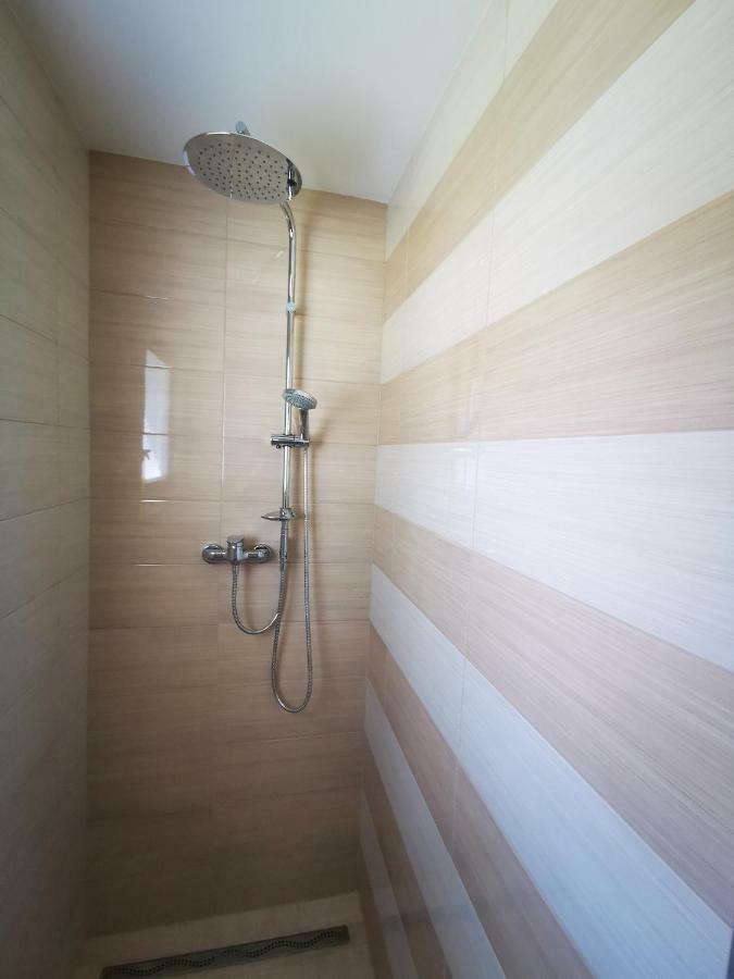 Apartmaji Tomsic 莫斯特拉纳 外观 照片