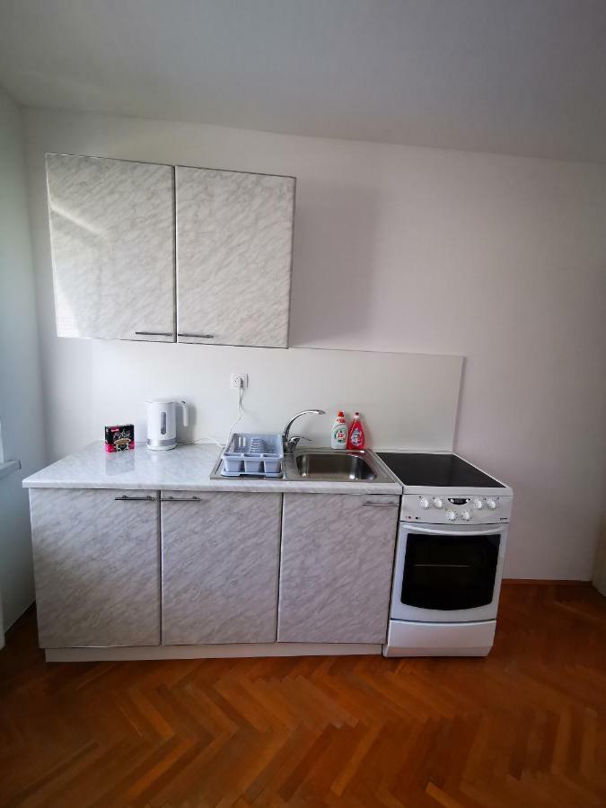 Apartmaji Tomsic 莫斯特拉纳 外观 照片