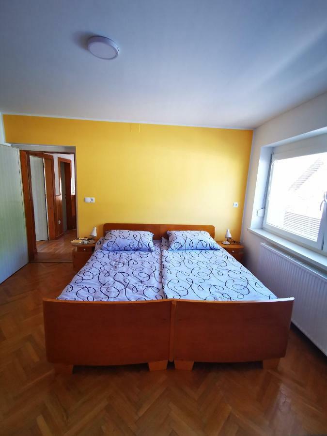 Apartmaji Tomsic 莫斯特拉纳 外观 照片